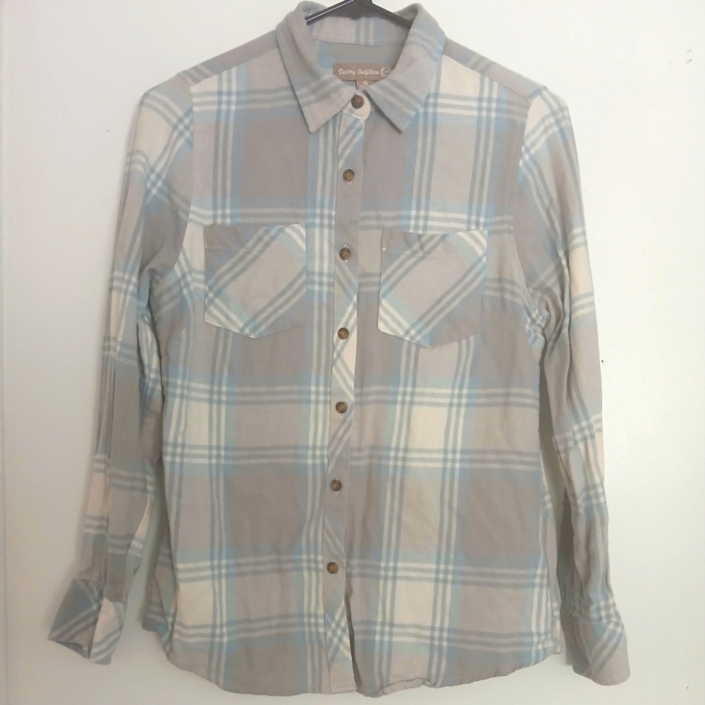 Plaid Button-Up Shirt in Gray and Blue